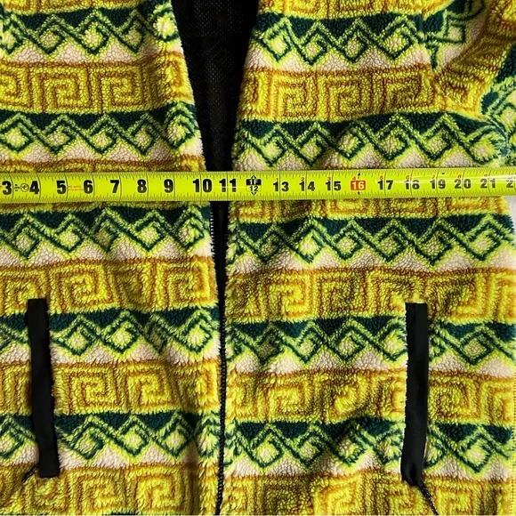 Colorful Geometric Pattern Jacket - Picture 8 of 8